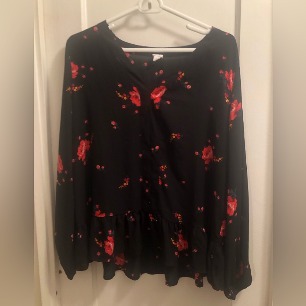 GAP Black Long-Sleeve Floral Peplum Top
